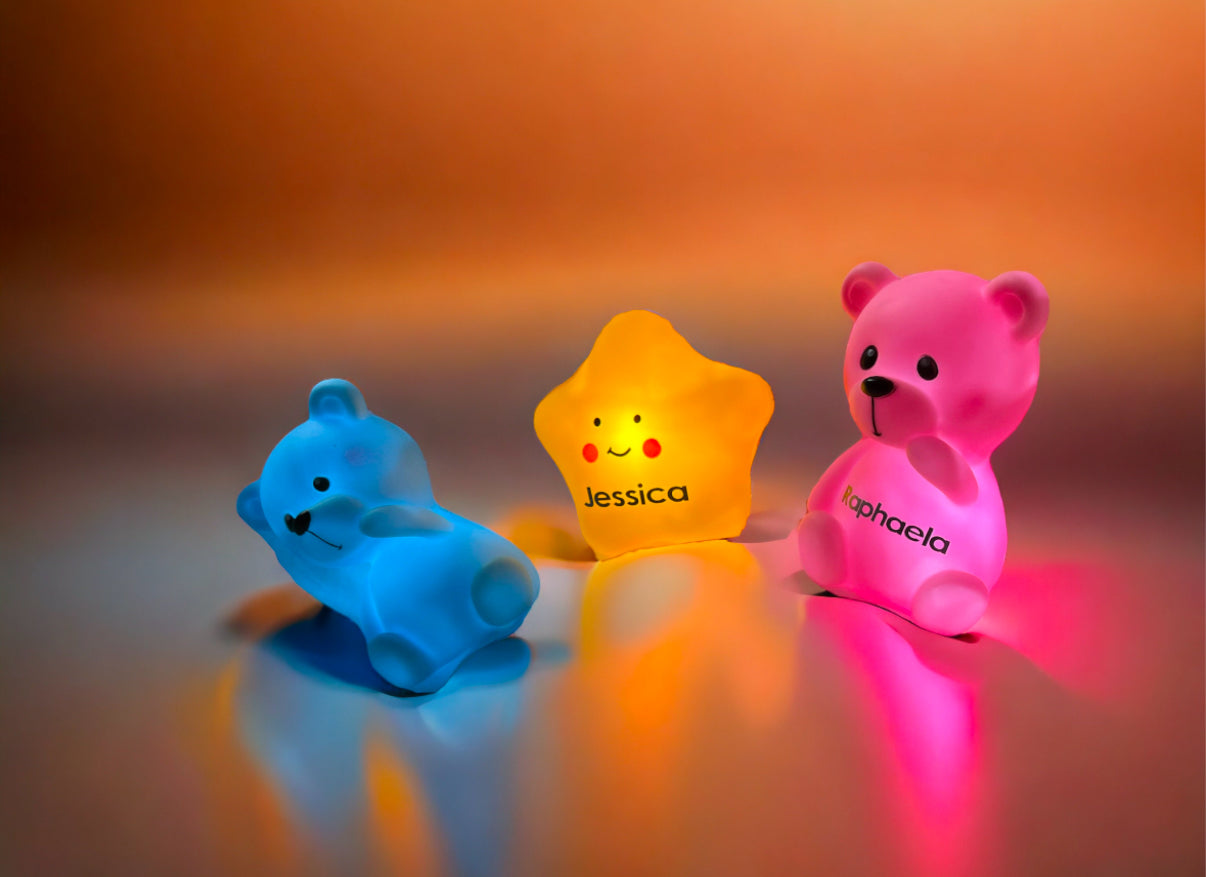 Personalisierbarer LED-Teddy mit Name – Niedliches Nachtlicht für Kinder | Teddybär-Design | Perfekte Geschenkidee zum Geburtstag